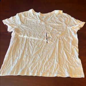 Time and Tru White Short Sleeve Tee